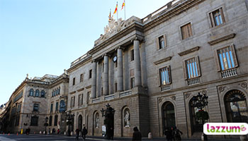 Fachada del Ayuntamiento de Barcelona, situado en Plaza Sant Jaume